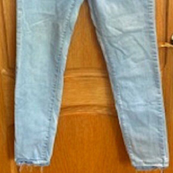 Girl's High Rise Skinny Denim Jeans Straight Fit Cotton Light Blue Size 6/28 - Picture 2 of 5